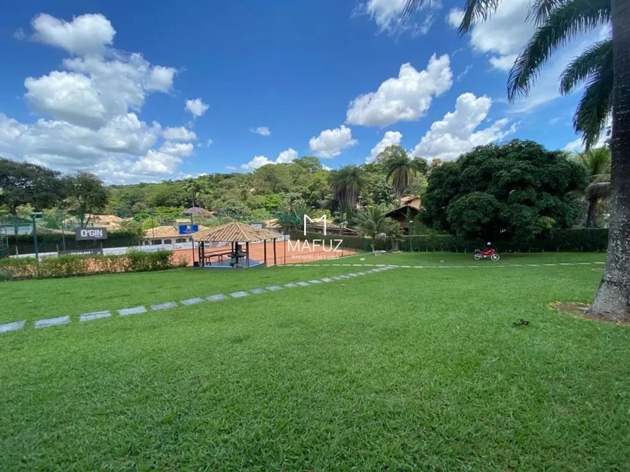 TERRENO À VENDA NO CONDOMÍNIO CONDADOS DA LAGOA