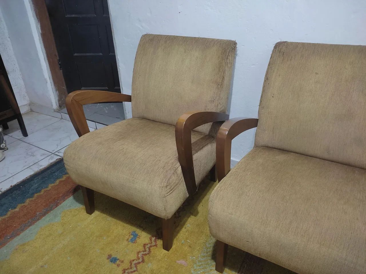 Par de Poltronas em Madeira - Foto 4