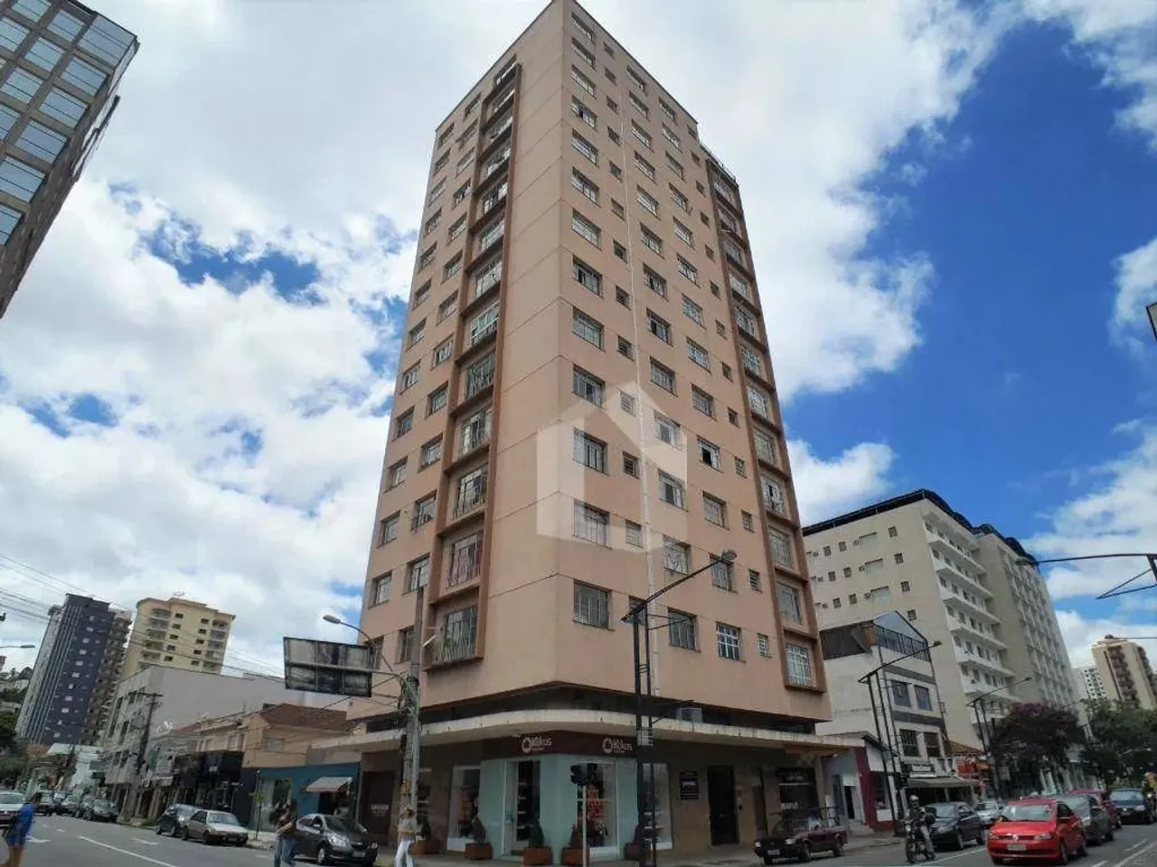 Apartamento com 1 dormitório à venda, 56 m² por R$ 280.000,00 - Centro - Poços de Caldas/M