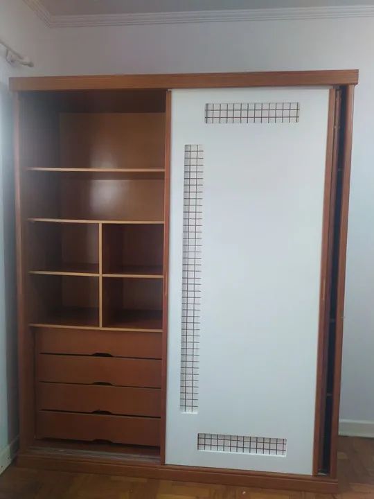 Cama Queen+ Guarda Roupa+ Cômoda ( Tudo em Madeira) - Foto 4