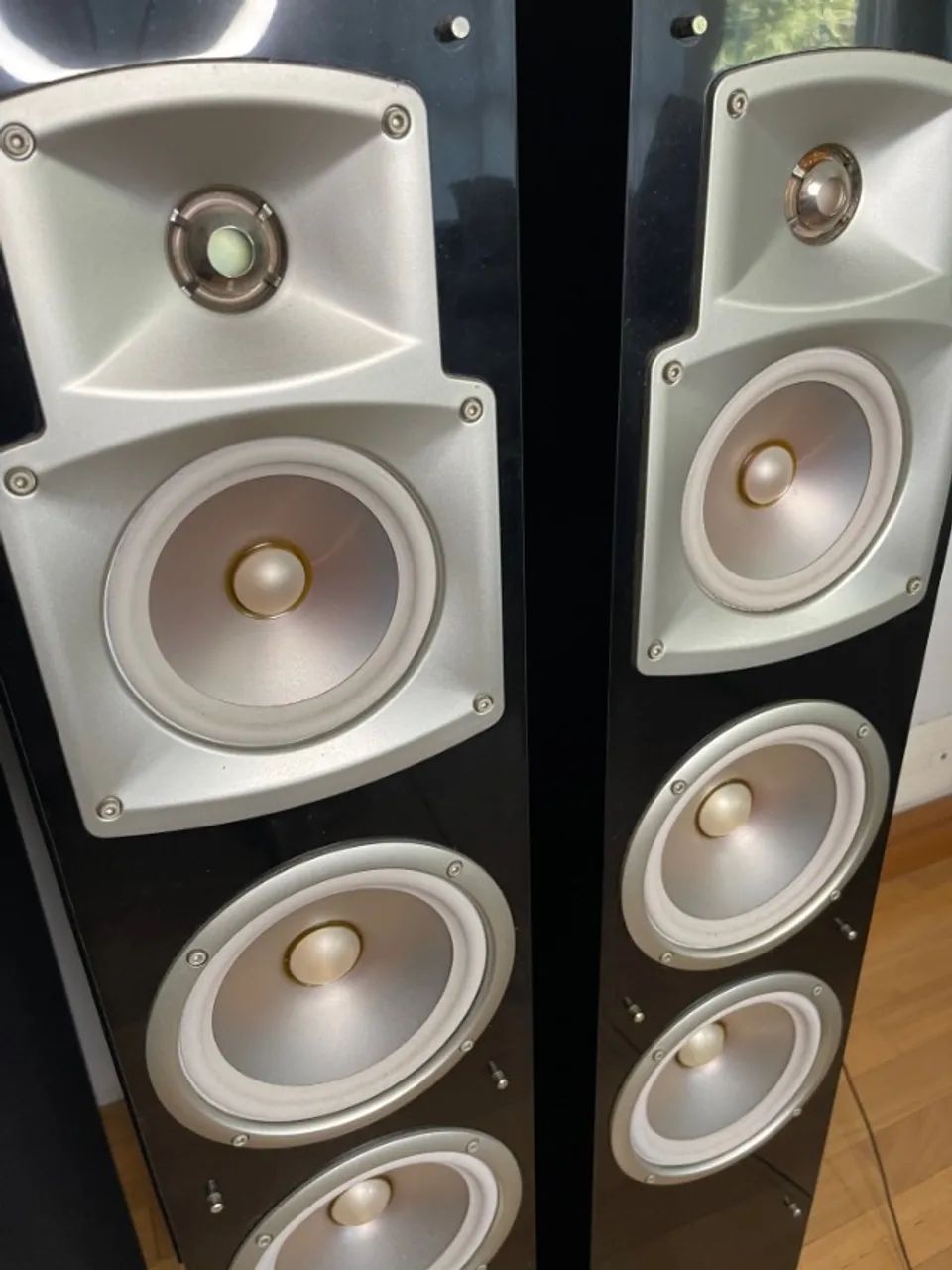 Par de Caixas Acusticas Yamaha NS 555 em perfeito estado - Foto 4