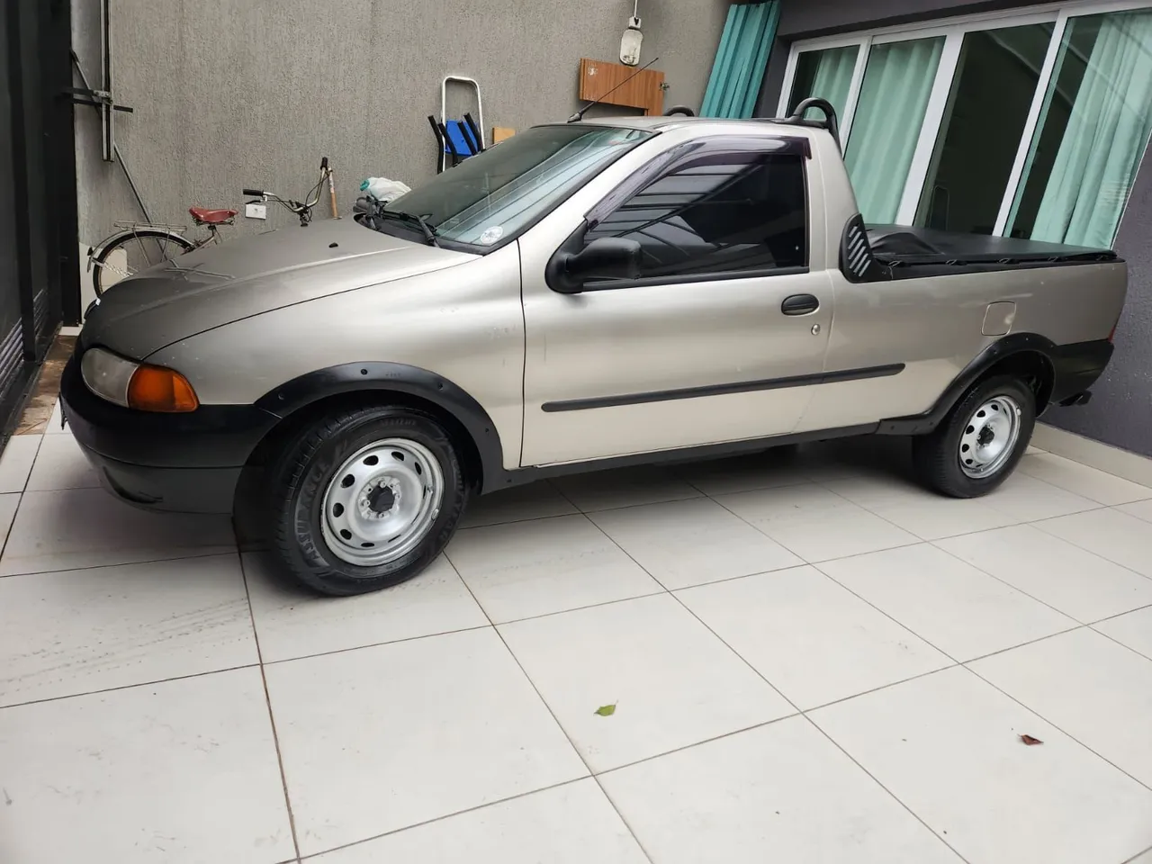FIAT STRADA 2000 Usados e Novos