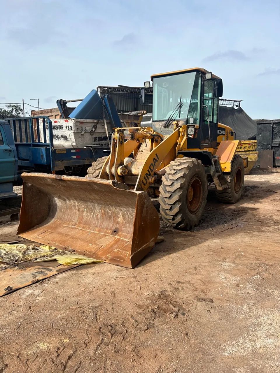 Pá carregadeira Hyundai HL730-7A - Foto 4