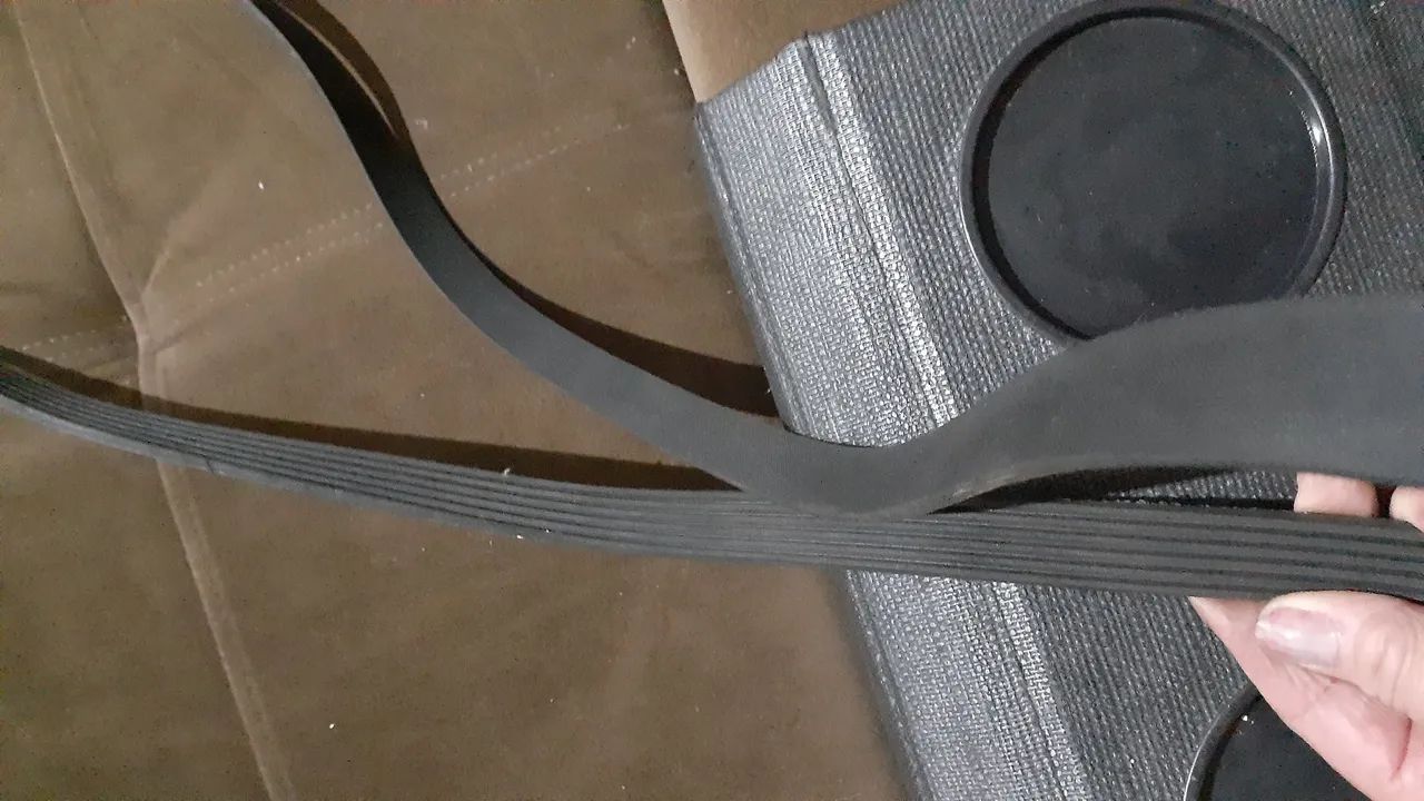 Correia do alternador64684503869187124