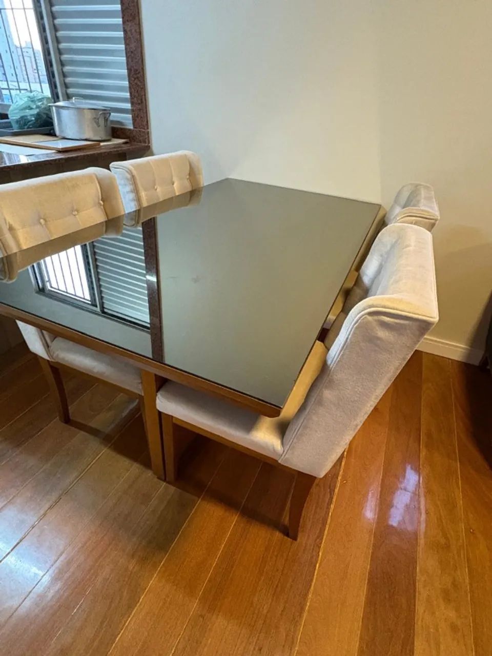 Dining table for 4 people64308479775489122