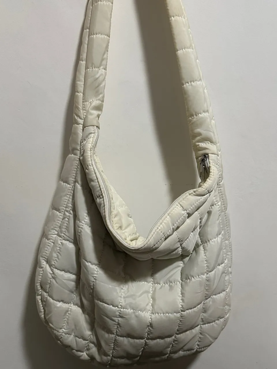 Bolsa de ombro acolchoada
