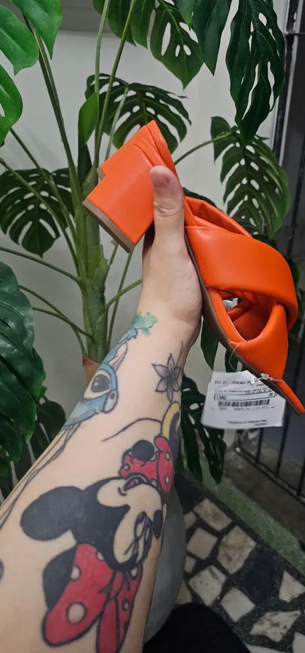 Tamanco feminino laranja via uno Calça 35 entrega gratuita em João Pessoa  - Foto 5