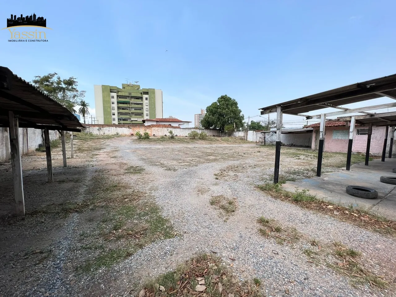 Terreno comercial - Bairro Bandeirantes - Locação e Venda - Próxim a Energisa