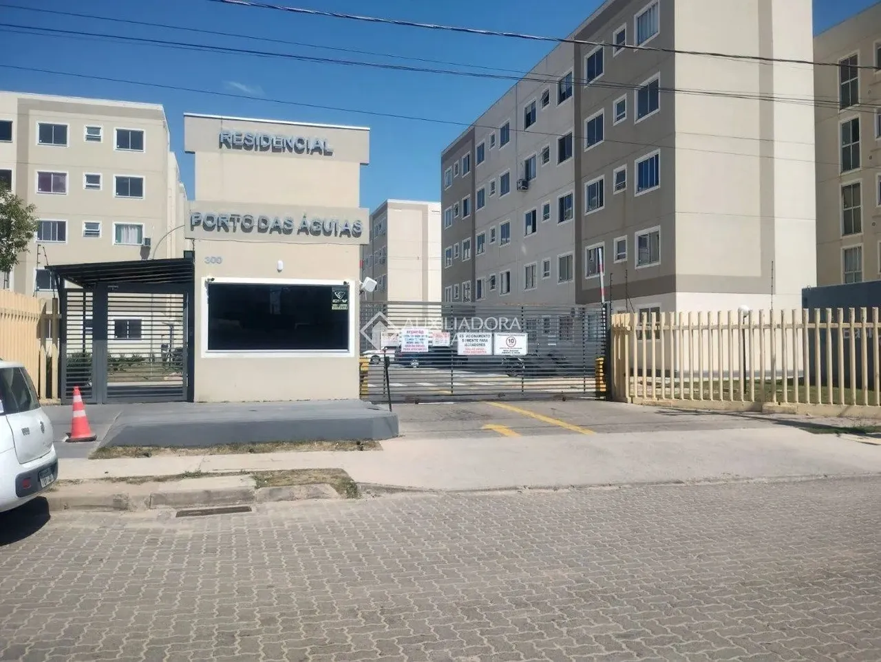 Apartamento 02 quartos, Condomínio Porto das Águias na Restinga.