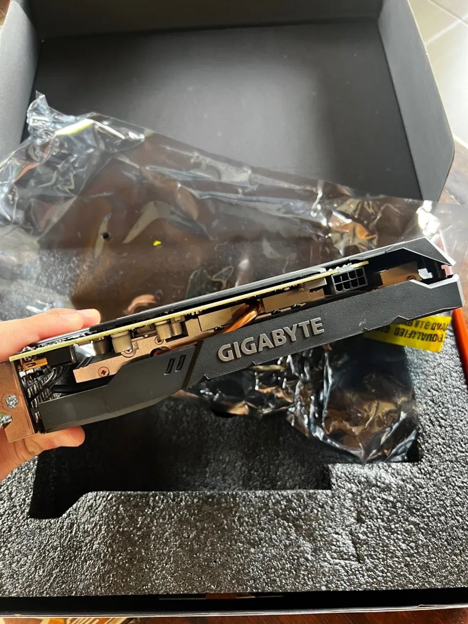 GTX 1660 SUPER GIGABYTE  - Foto 5