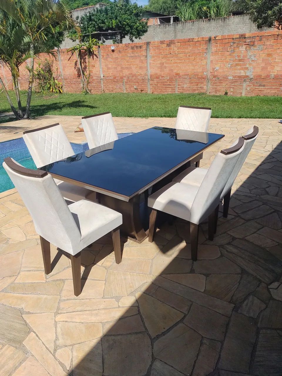 Mesa de Jantar com Tampo de Vidro Preto