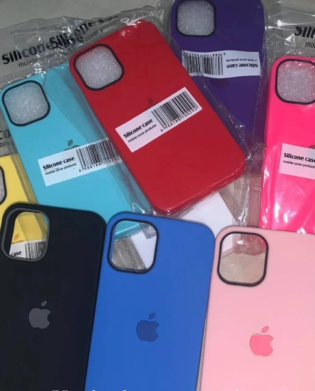 Capas de Silicone para iPhone 12 Mini - R$6