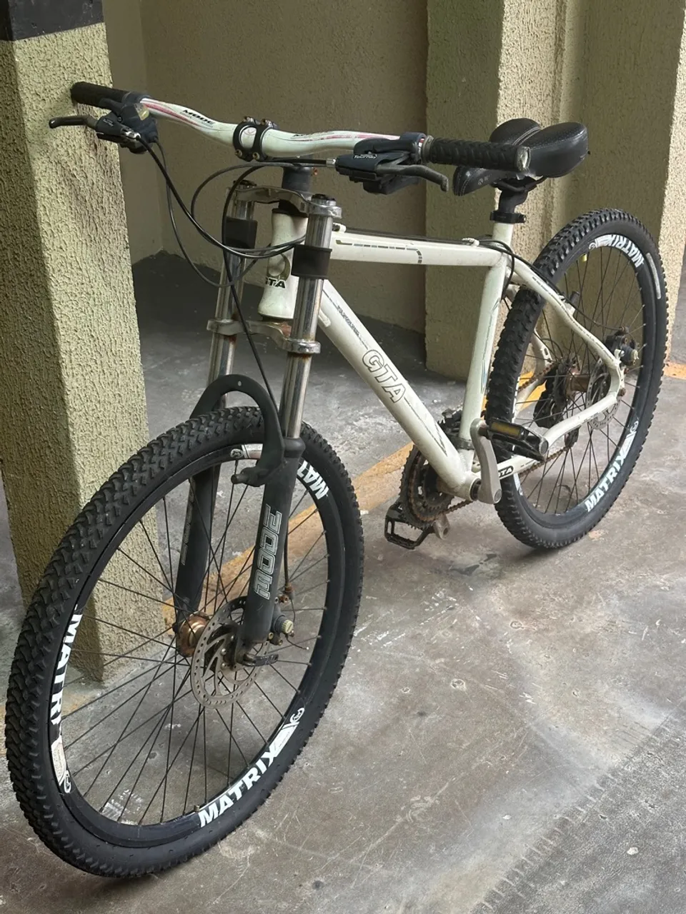 Bicicleta GTA Aro 26 MTB - Troco ou Vendo