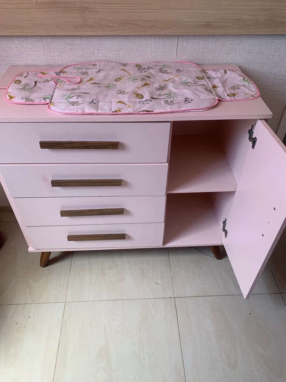 Doa-se Cômoda infantil rosa 
