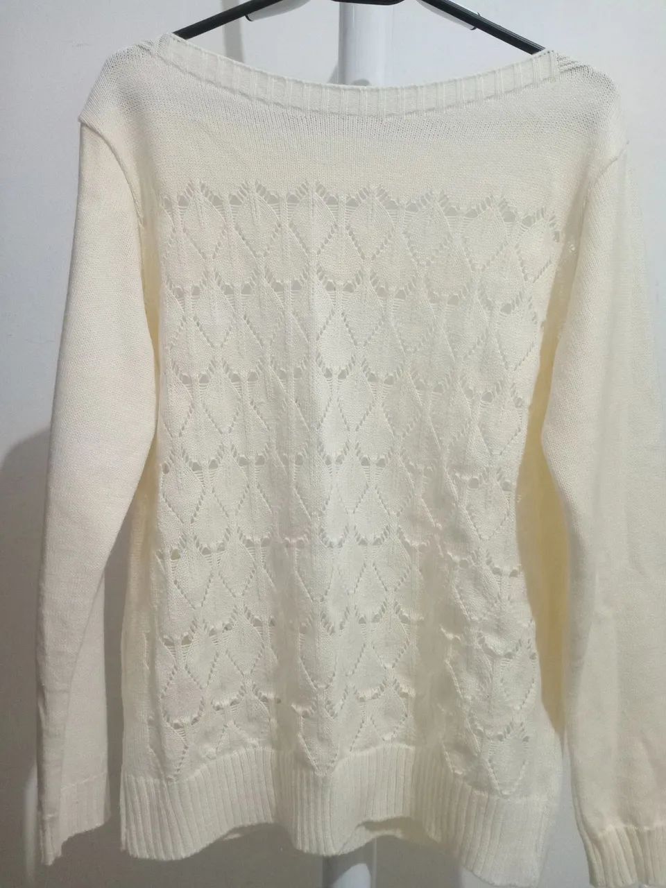 Blusa de Tricô Creme com Detalhe Vazado - Foto 2