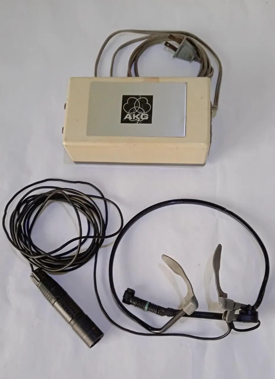 Microfone De  Lapela Akg  C410  Com Fonte N-62e Americano