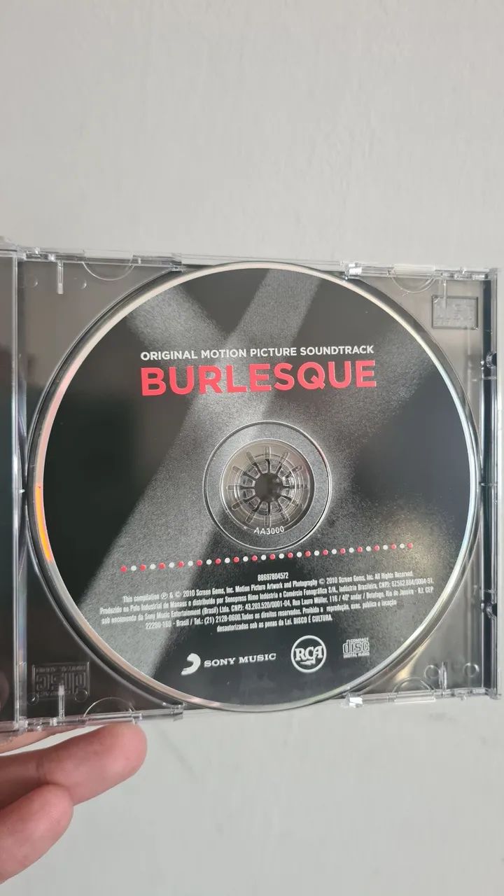 CD Burlesque com adesivo - Foto 3