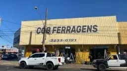 VAGA DE VENDEDOR FERRAGISTA 