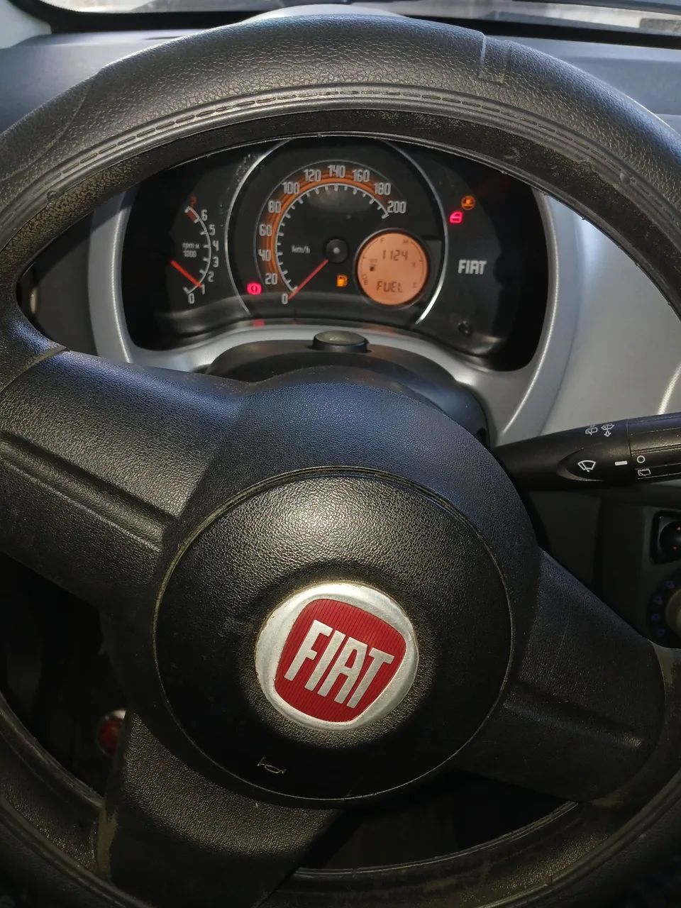 Fiat uno  vivace 2011  1.4 flex completa  - Foto 4