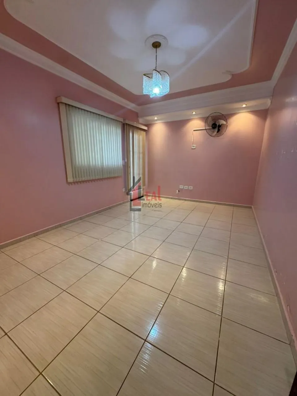 Casa para Venda em Presidente Prudente, VILA NOVA, 5 dormitórios, 3 banheiros, 3 vagas