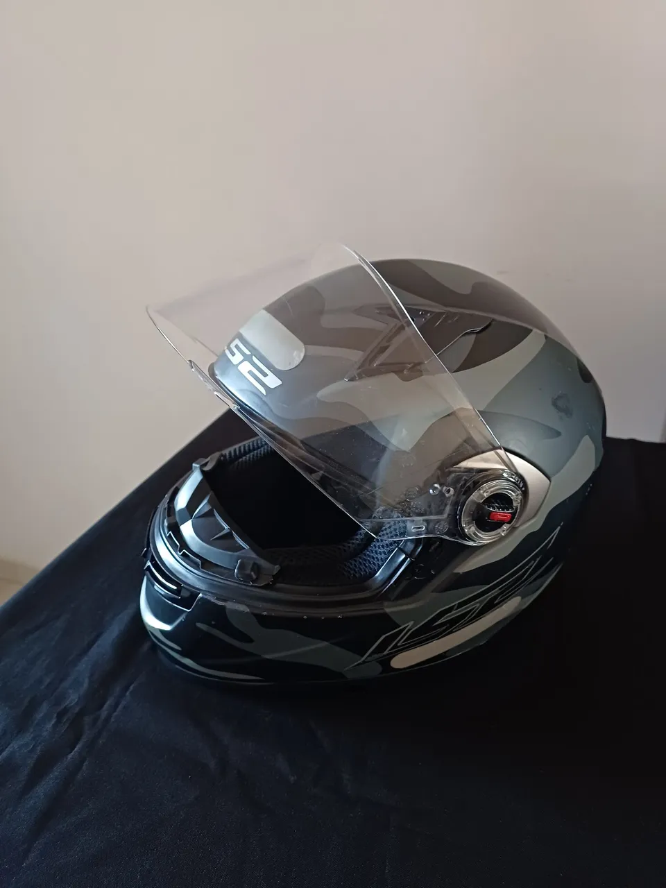 Capacete LS2