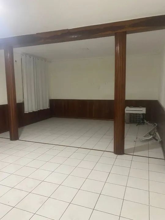 Casa Residencial ou Comercial Climatizada c/ 6 Salas sendo 2 Suítes no Centro da Cidade - Foto 13