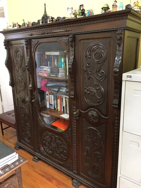 MESA E ARMARIO 