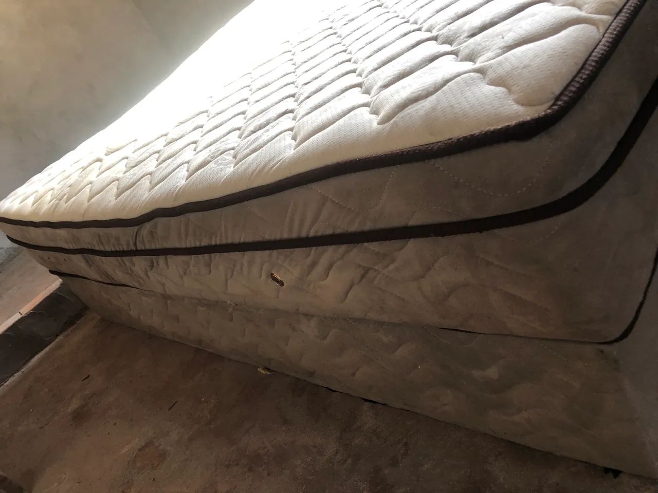 Cama king Ortobom 64168523209602121