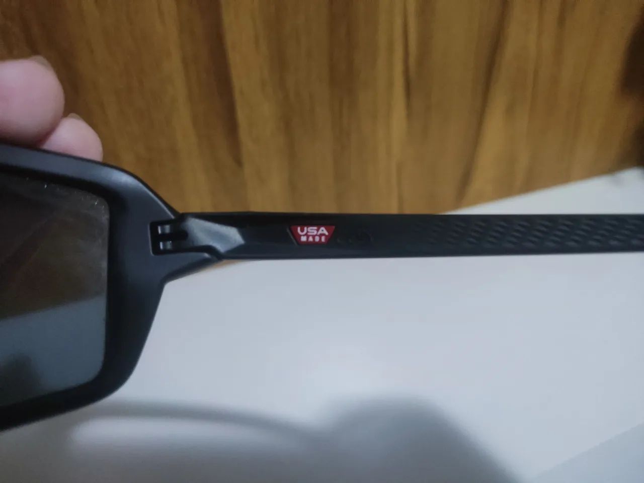 Óculos de sol preto Oakley original novo e com nota - Foto 5