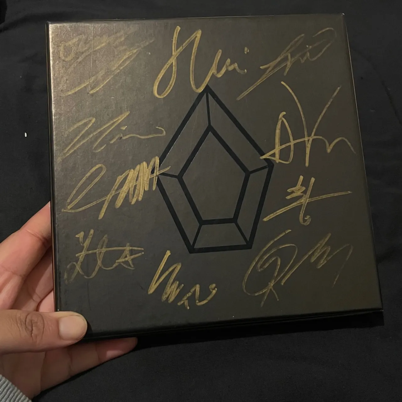 CD/Álbum PENTAGON - Autografado