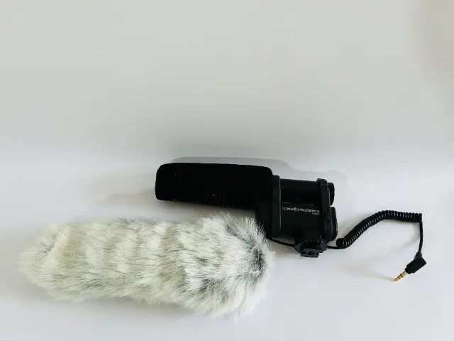 Audio-Technica - AT8024 - Microfone condensador estéreo/mono montagem em câmera - Preto