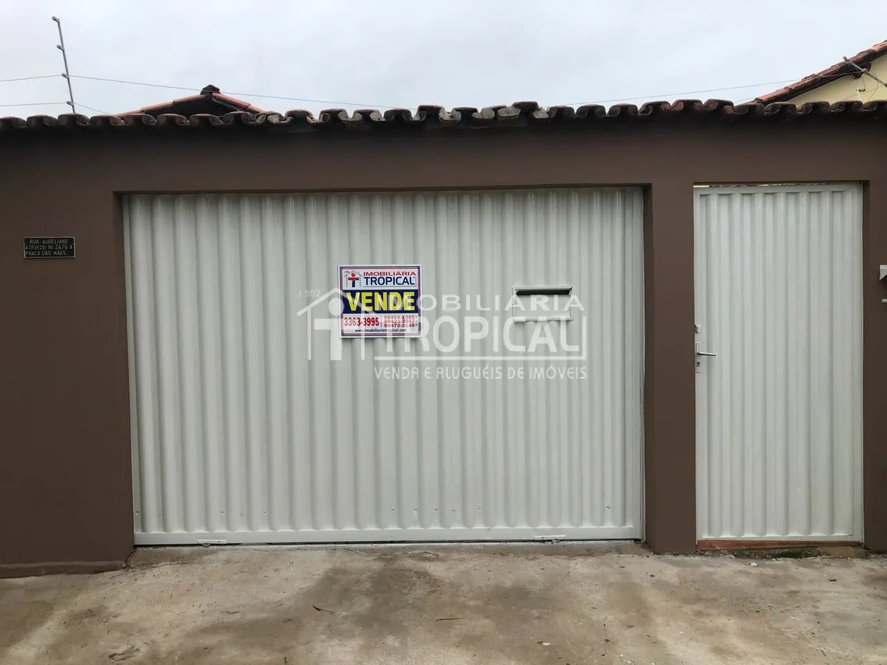 Casa à Venda na Pracinha das Mães, Bairro Centro, Bem Localizado em Porto Nacional-TO