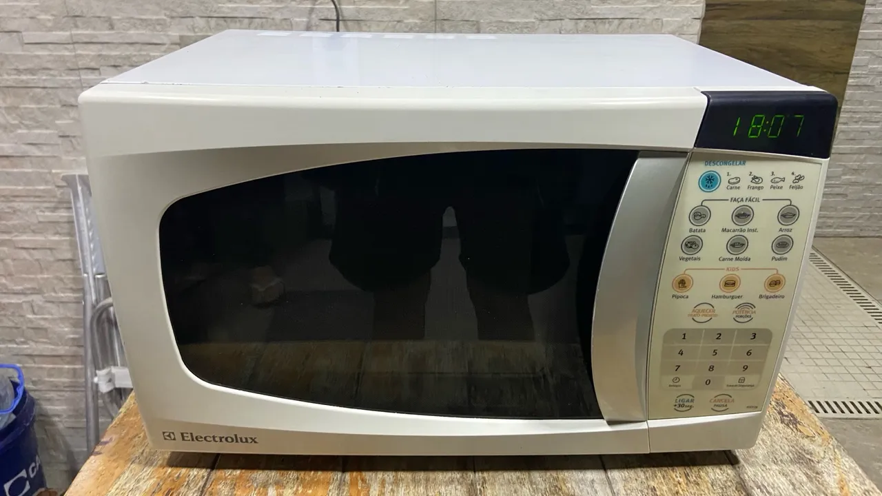 Microondas electrolux 28L