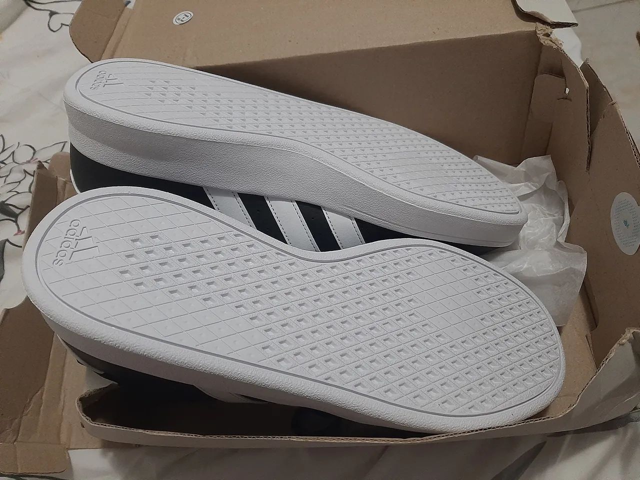 Adidas Court Bold - Preto e Branco - Foto 4