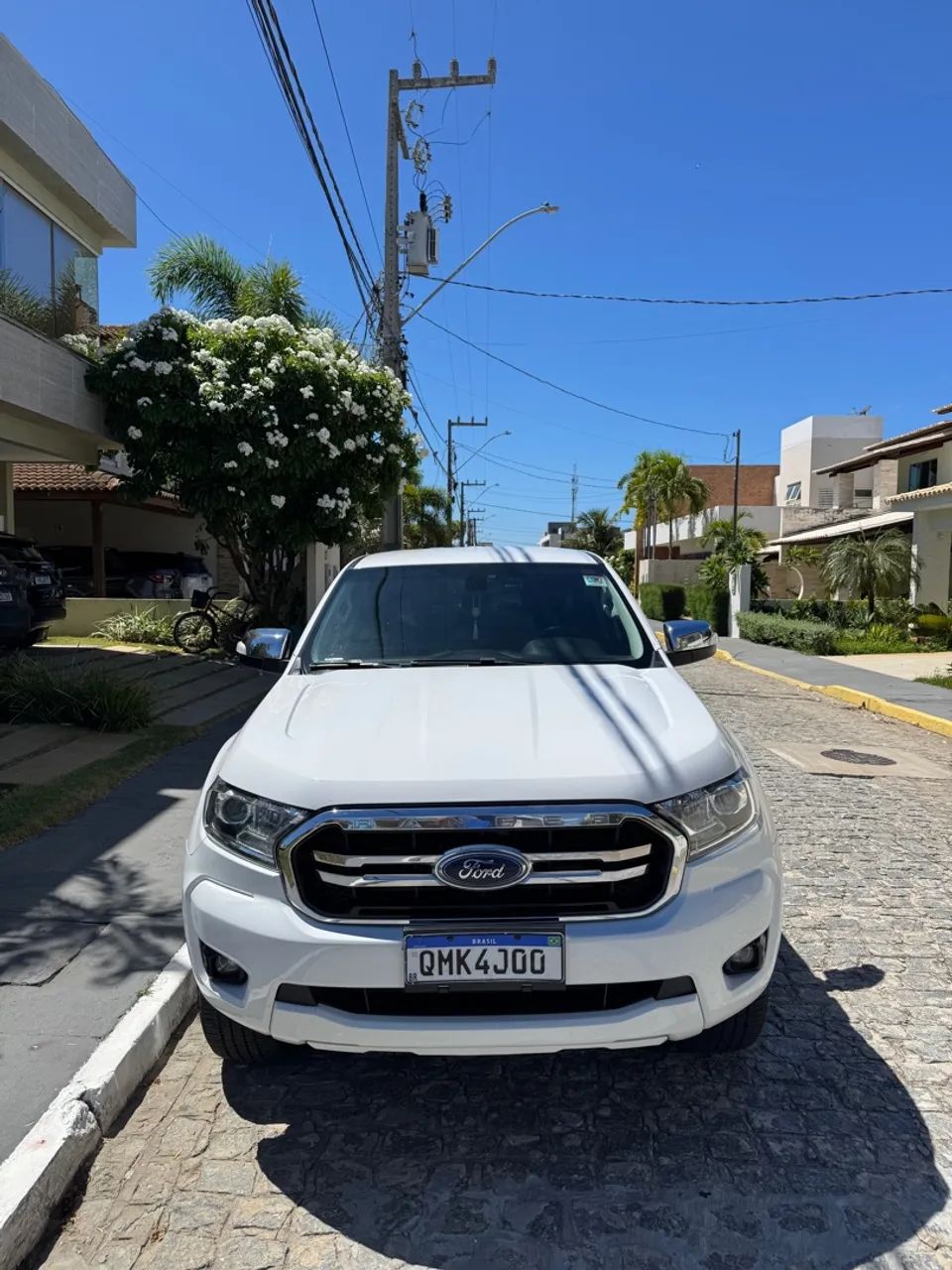 Vendo Ranger muito nova com km baixo 