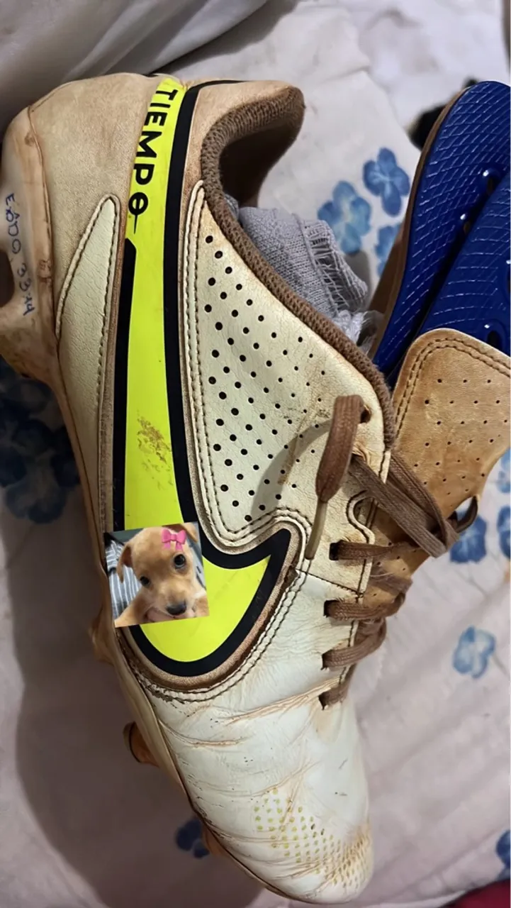 Chuteira Nike Tiempo - Usada