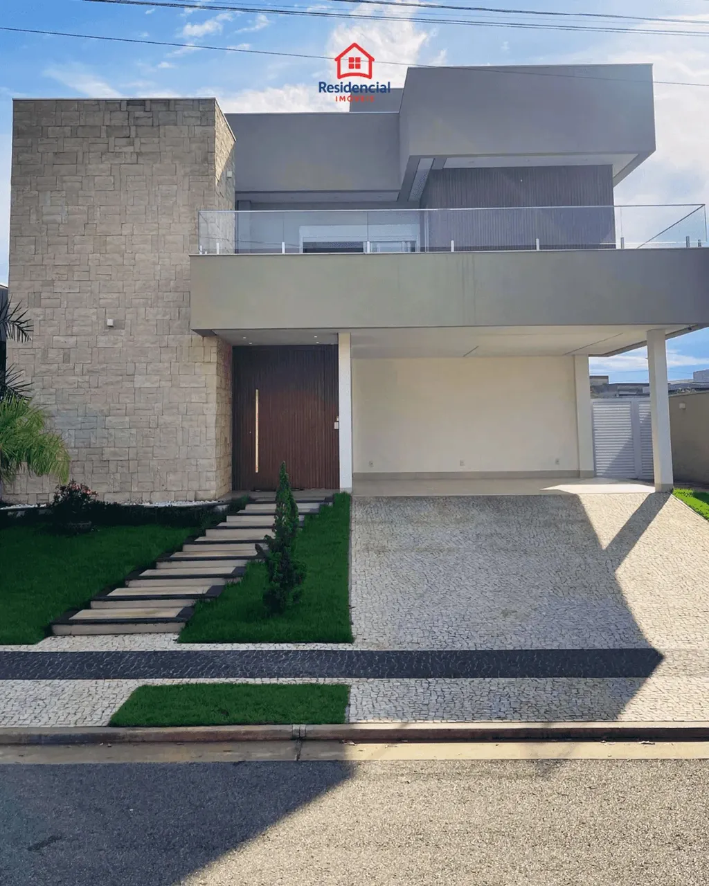 Casa de Alto Padrão no Alphaville 2 Palmas 4 Suítes, Piscina e Energia Solar