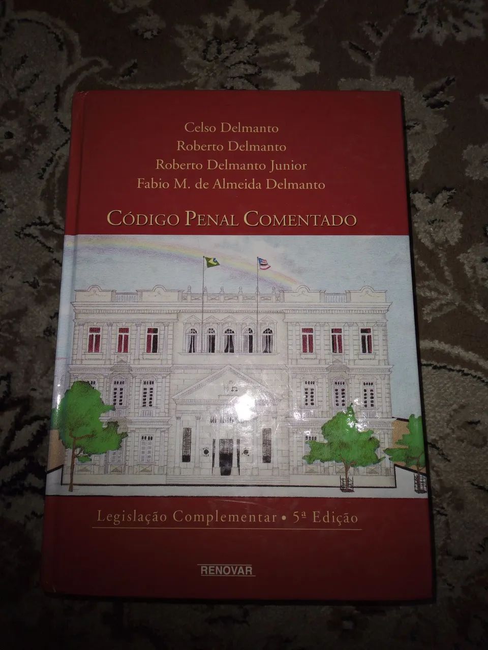 Código Penal Comentado - 5ª Edição