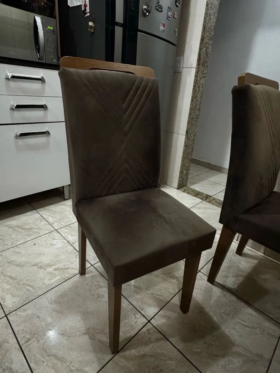 Conjunto de Cadeiras de Madeira - Marrom Escuro