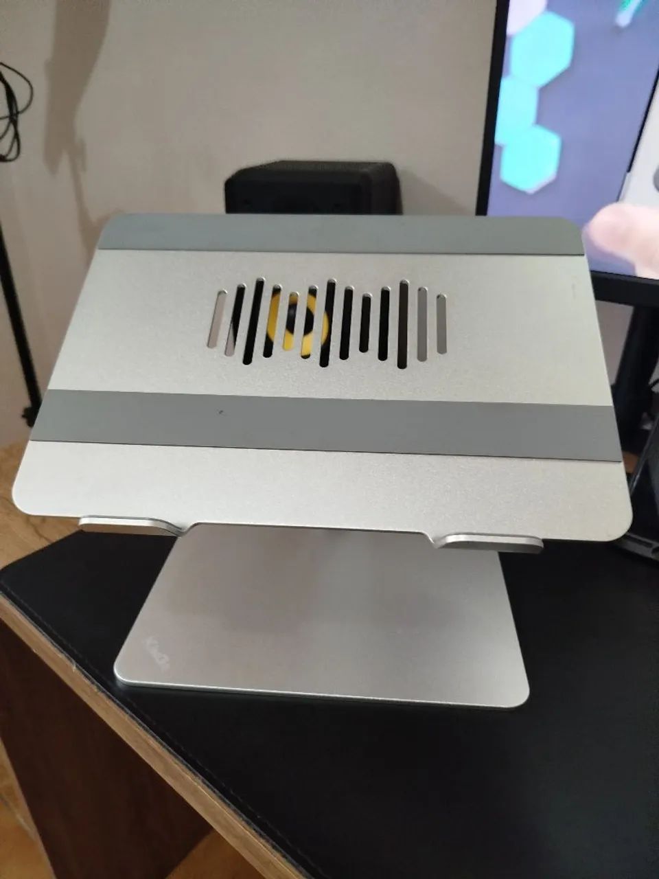 Suporte para Notebook ou DJ ajustável e Ergonômico - Foto 4