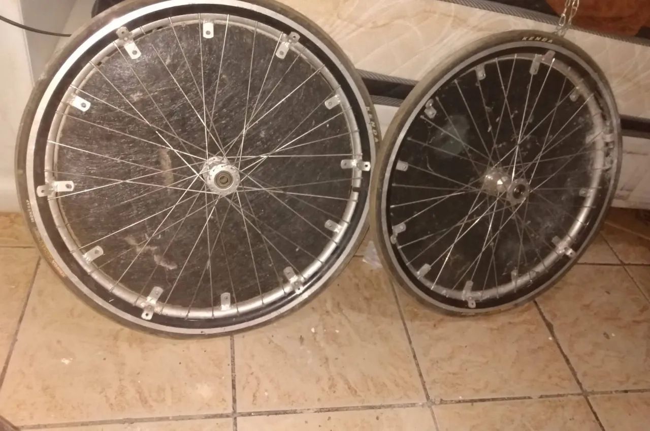 Cadeira de Rugby 2700 paralímpico - Foto 4