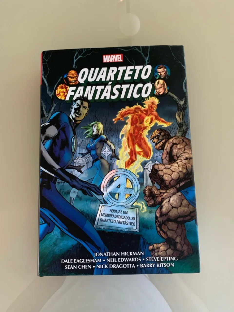 Omnibus Quarteto Fantástico Por Jonathan Hickman (NOVO)