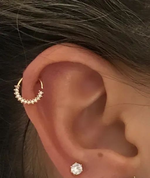 Piercing em ouro branco e zircônia  - Foto 2