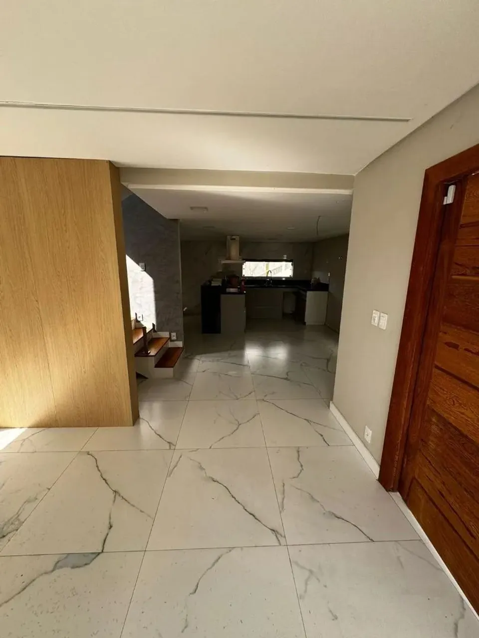 CASA DUPLEX EM COLINAS DE VILA VELHA, TODA MONTADO COM AMBIENTES INTEGRADOS!