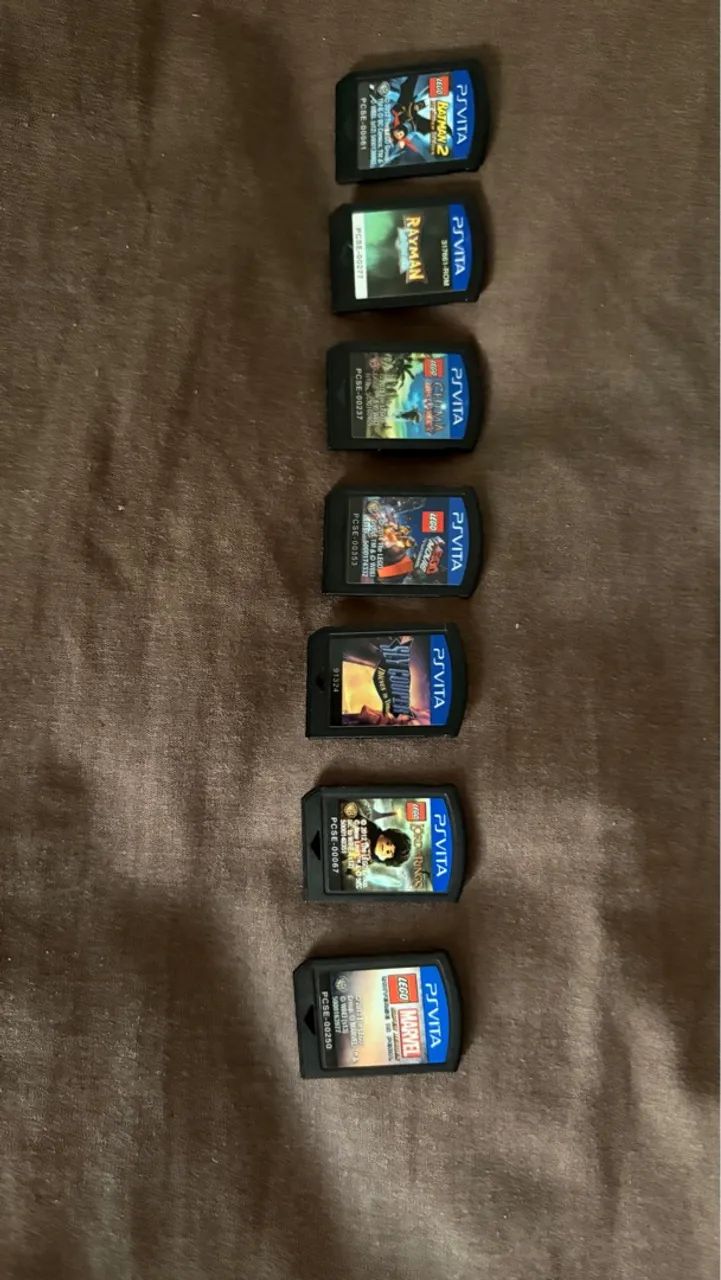 7 Jogos PS Vita - Originais + case de brinde para guardar jogos. - Foto 2