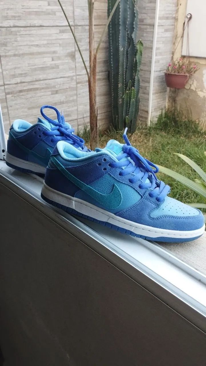 nike dunk blue raspberry on feet