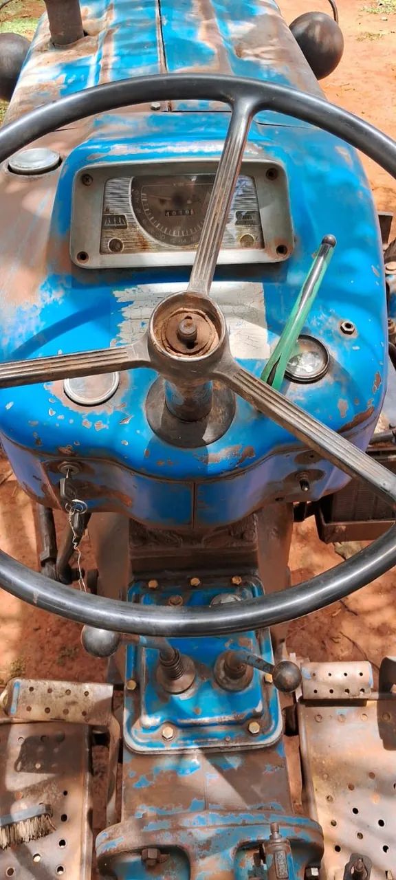 TRATOR FORD 4600 E GRADE 12X26 