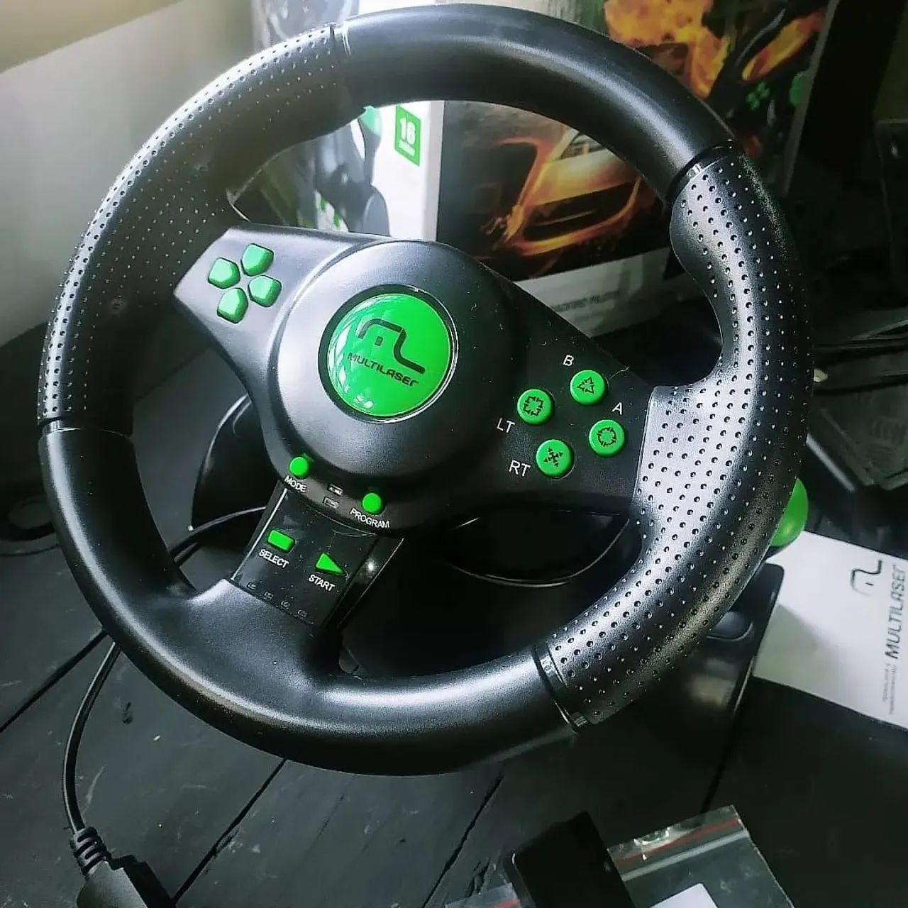 VOLANTE GAMER COM PEDAL RACER para Xbox 360, PS2, PS3 e Computador - Foto 2