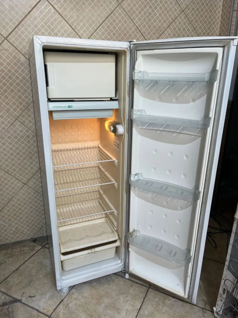 Geladeira Consul 200 litros - Foto 2