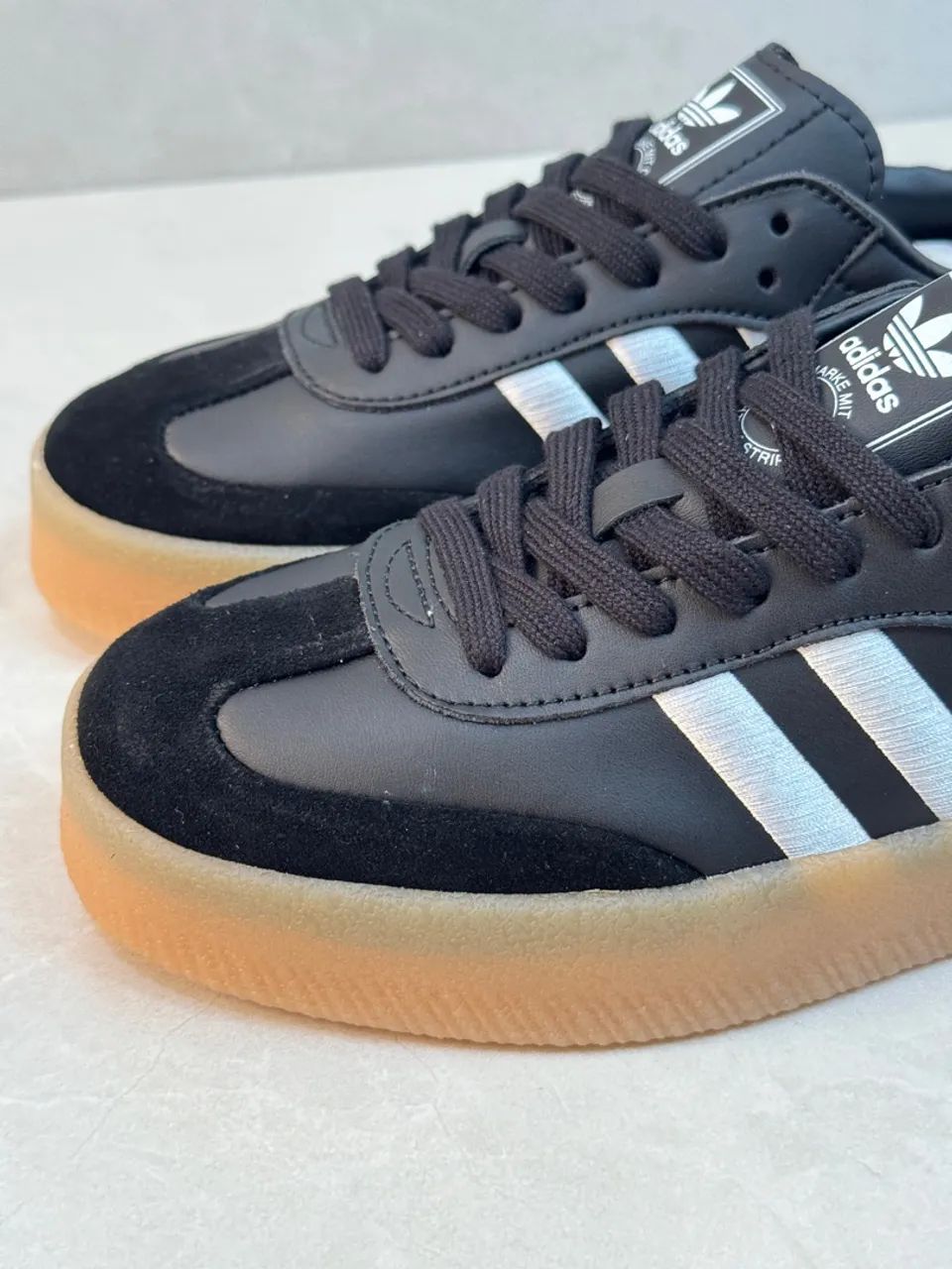 Adidas Samba - Preto com Solado Bege - Foto 3